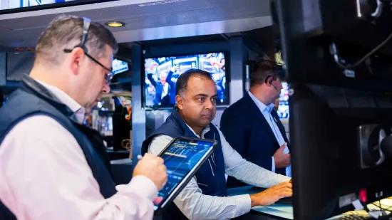 开盘：美股周一高开 本周市场关注政府停摆与非农数据